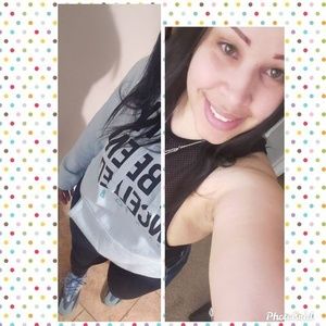 Meet your Posher, Dely